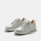 Elise | The Hands-Free Comfort Sneaker for Stylish Days